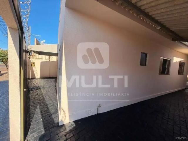 Casa / Sobrado para Venda em Uberlândia/MG Tubalina 3 Quartos