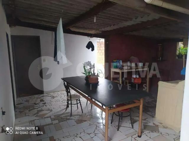 Casa / Sobrado para Venda em Uberlândia/MG Tubalina 4 Quartos