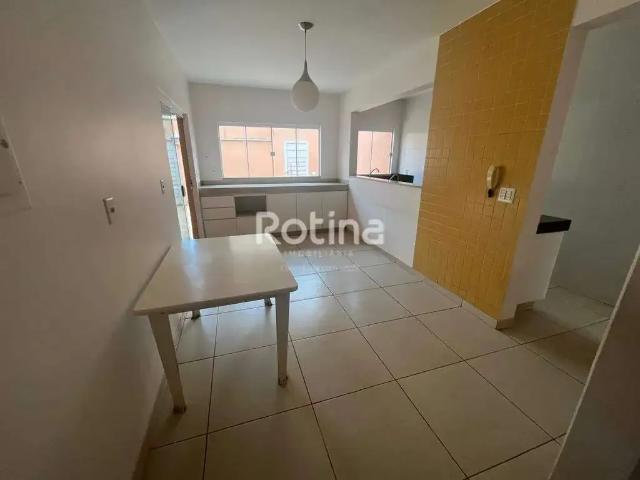 Casa / Sobrado para Venda em Uberlândia/MG Umuarama 3 Quartos