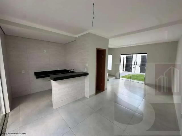 Casa / Sobrado para Venda em Uberlândia/MG Umuarama 2 Quartos