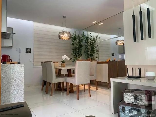 Casa / Sobrado para Venda em Uberlândia/MG Umuarama 2 Quartos