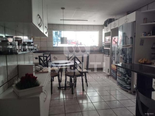 Casa / Sobrado para Venda em Uberlândia/MG Umuarama 4 Quartos