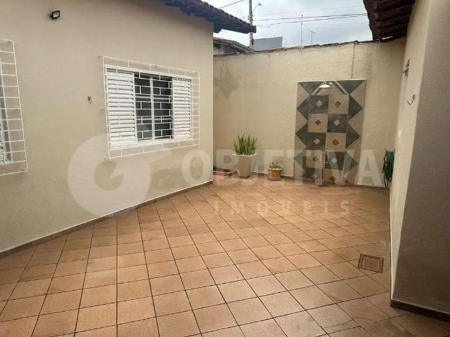 Casa / Sobrado para Venda em Uberlândia/MG Vigilato Pereira 4 Quartos