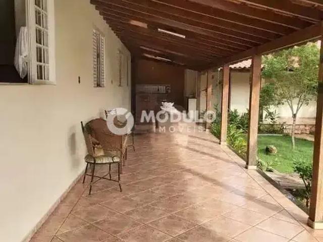 Casa / Sobrado para Venda em Uberlândia/MG Vigilato Pereira 4 Quartos
