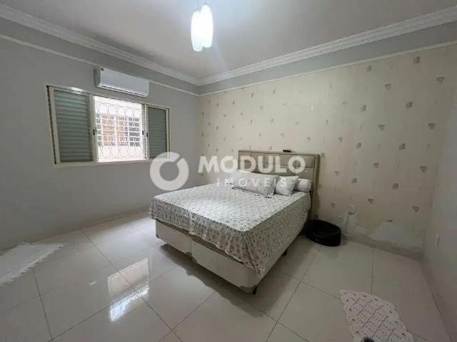 Casa / Sobrado para Venda em Uberlândia/MG Vigilato Pereira 3 Quartos