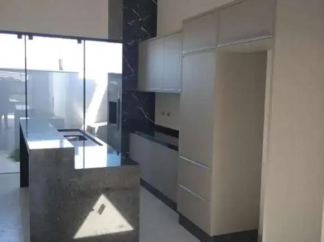 Casa / Sobrado para Venda em Umuarama/PR Portugal 3 Quartos