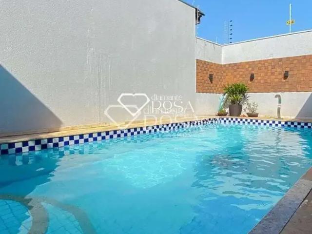 Casa / Sobrado para Venda em Umuarama/PR Zona II 1 Quartos
