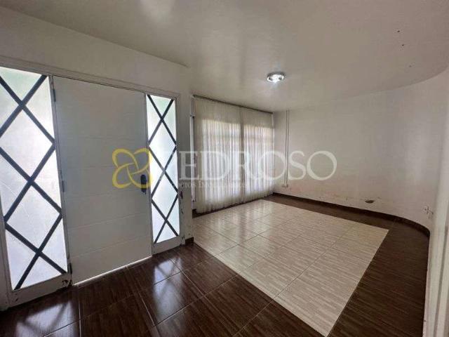 Casa / Sobrado para Venda em União da Vitória/PR São Bernardo 4 Quartos