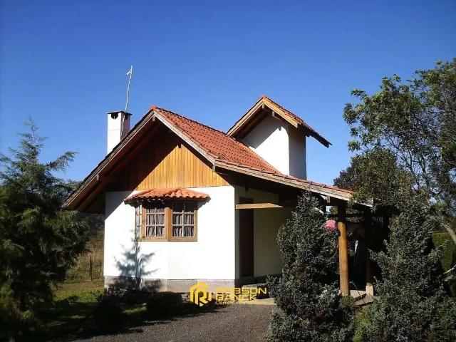 Casa / Sobrado para Venda em Urubici/SC Centro 8 Quartos