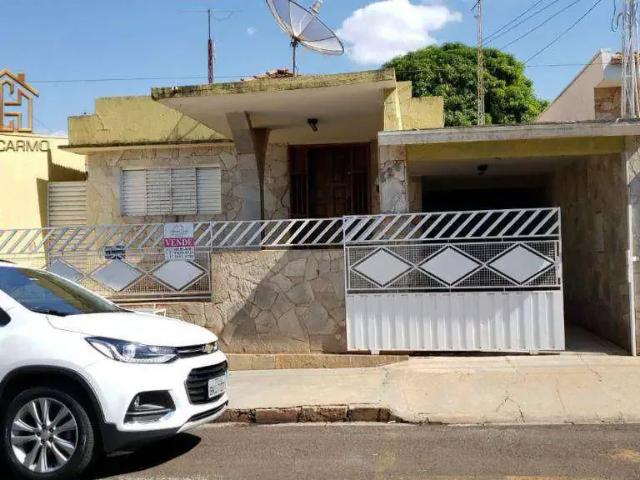 Casa / Sobrado para Venda em Urupês/SP Centro 4 Quartos