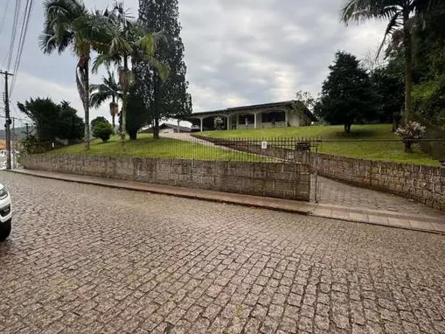 Casa / Sobrado para Venda em Urussanga/SC Centro 4 Quartos