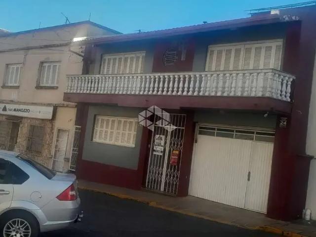Casa / Sobrado para Venda em Vacaria/RS Centro 4 Quartos