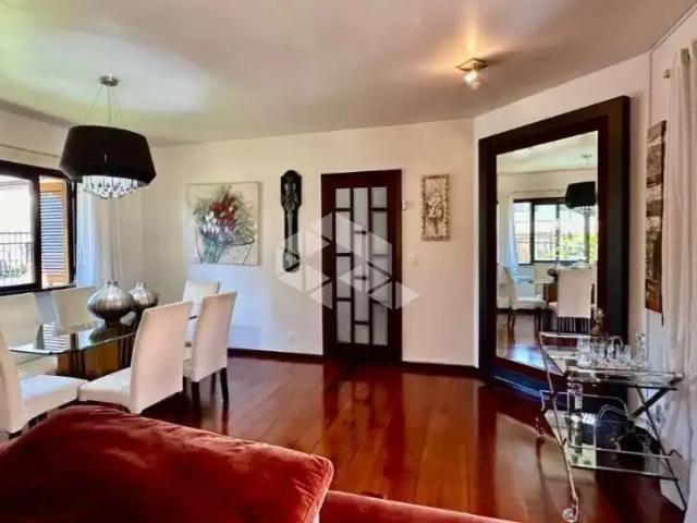 Casa / Sobrado para Venda em Vacaria/RS Centro 5 Quartos