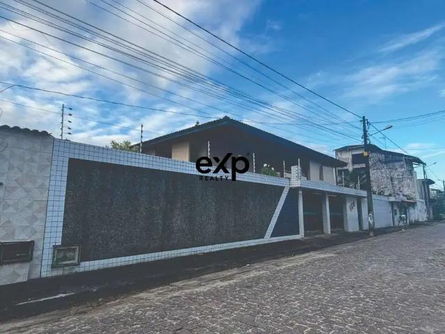 Casa / Sobrado para Venda em Valença/BA Graça 6 Quartos