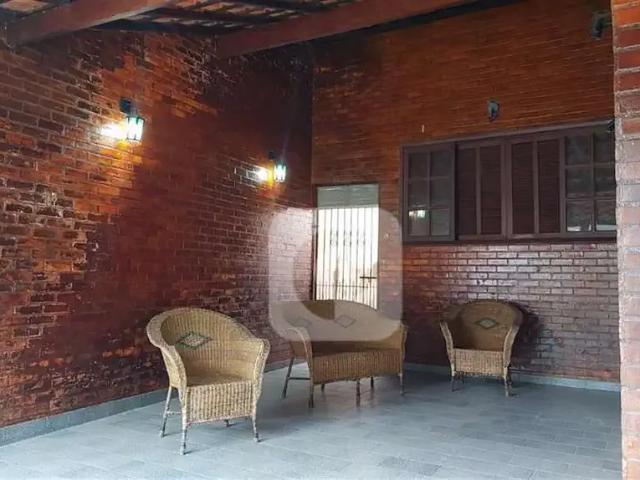 Casa / Sobrado para Venda em Valença/RJ Benfica 4 Quartos