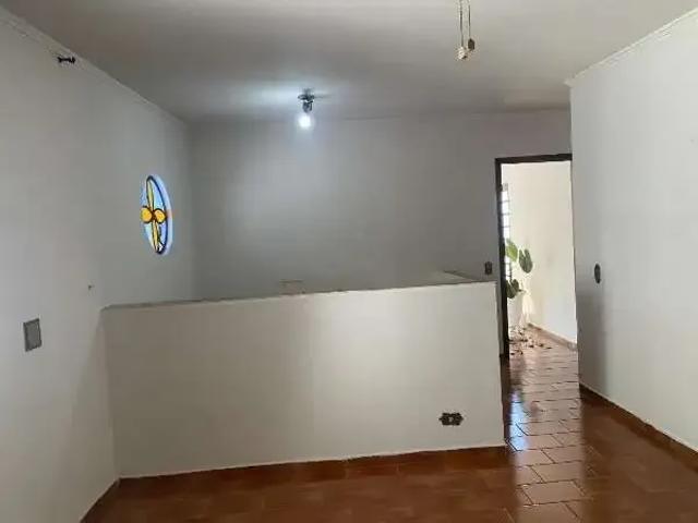 Casa / Sobrado para Venda em Valinhos/SP Ortizes 3 Quartos