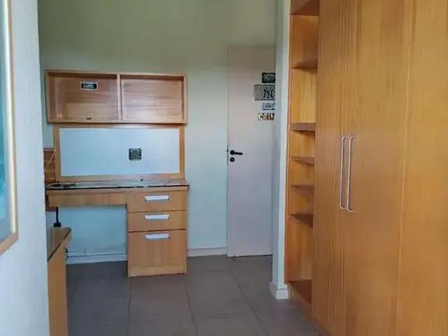 Casa / Sobrado para Venda em Valinhos/SP Ortizes 4 Quartos