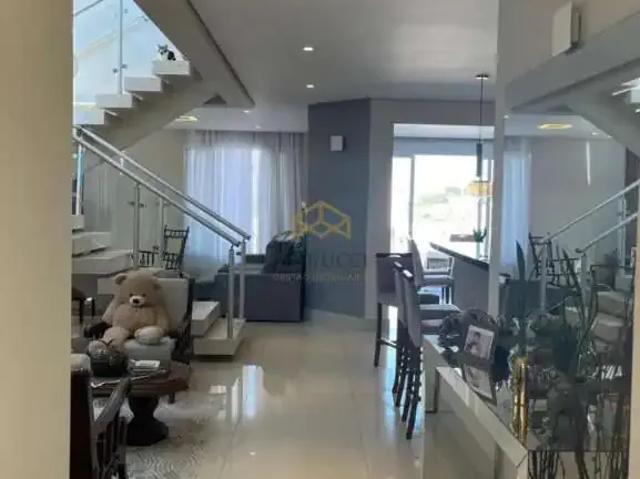 Casa / Sobrado para Venda em Valinhos/SP Chácaras Alpina 3 Quartos