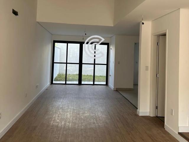 Casa / Sobrado para Venda em Valinhos/SP Chácaras Alpina 3 Quartos