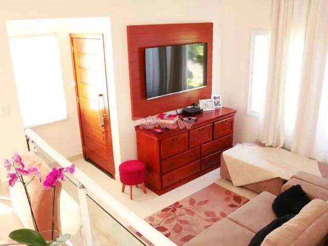 Casa / Sobrado para Venda em Valinhos/SP Colina dos Pinheiros 3 Quartos