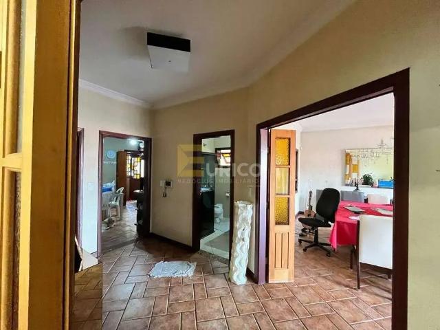 Casa / Sobrado para Venda em Valinhos/SP Jardim das Palmeiras 3 Quartos