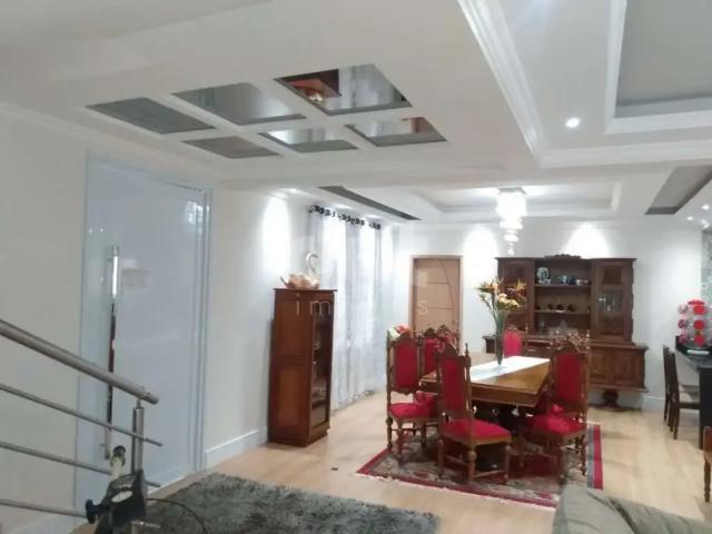 Casa / Sobrado para Venda em Valinhos/SP Jardim Lorena 5 Quartos