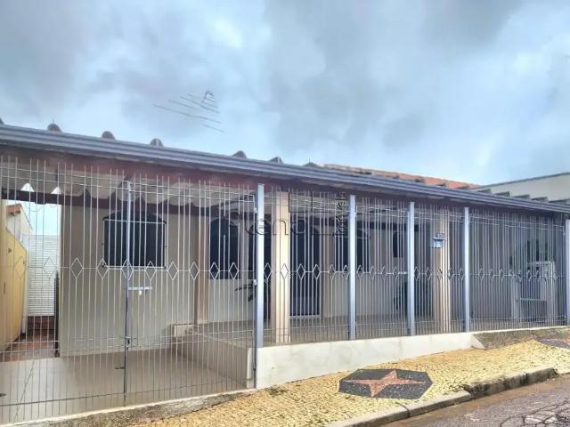Casa / Sobrado para Venda em Valinhos/SP Jardim Novo Mundo 3 Quartos