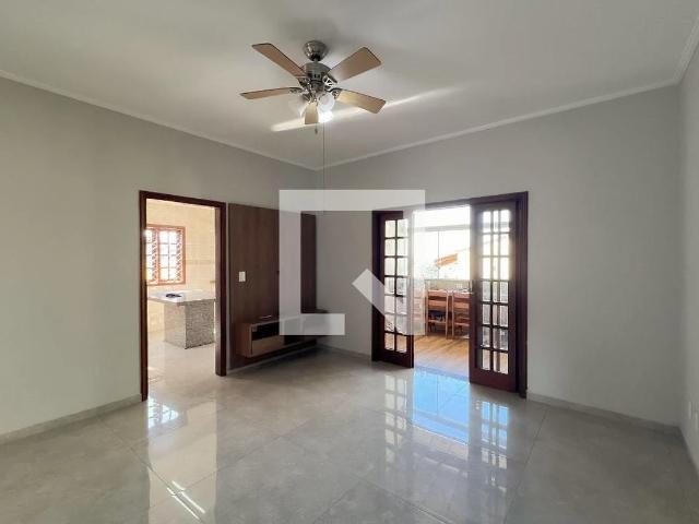 Casa / Sobrado para Venda em Valinhos/SP Jardim Panorama 2 Quartos