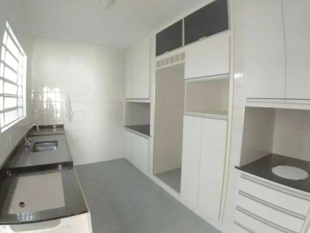 Casa / Sobrado para Venda em Valinhos/SP Jardim Pinheiros 3 Quartos