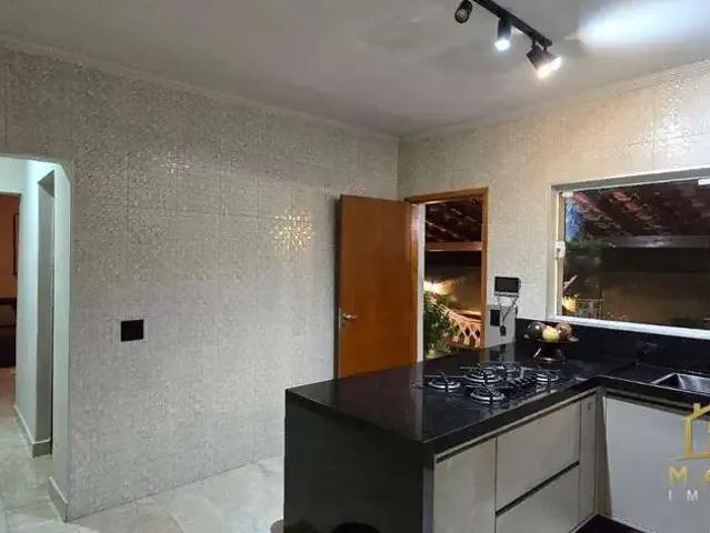 Casa / Sobrado para Venda em Valinhos/SP Jardim Portugal 3 Quartos