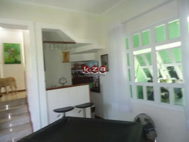 Casa / Sobrado para Venda em Valinhos/SP Jardim São Francisco 4 Quartos
