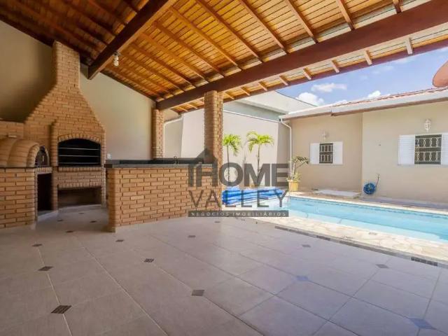 Casa / Sobrado para Venda em Valinhos/SP Jardim Santa Helena 3 Quartos