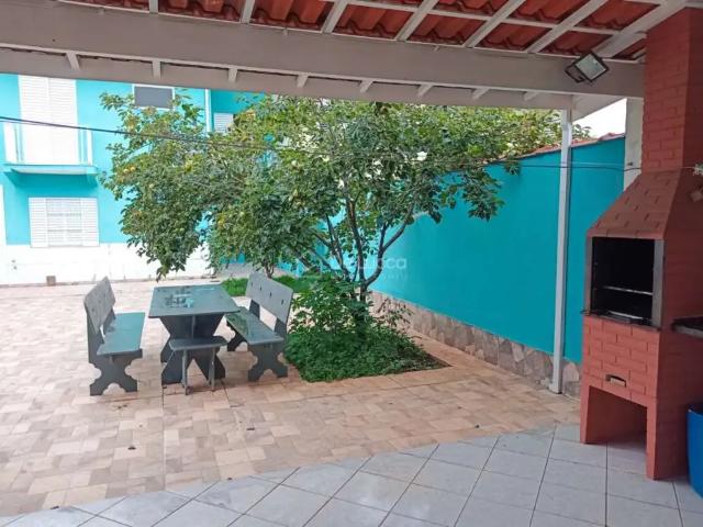 Casa / Sobrado para Venda em Valinhos/SP Loteamento Residencial Ana Carolina 4 Quartos