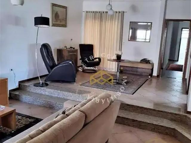 Casa / Sobrado para Venda em Valinhos/SP Parque Cecap 3 Quartos
