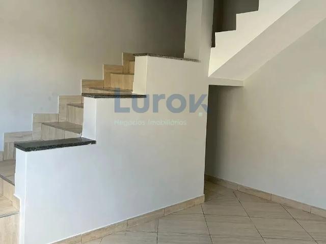 Casa / Sobrado para Venda em Valinhos/SP Parque das Colinas 6 Quartos