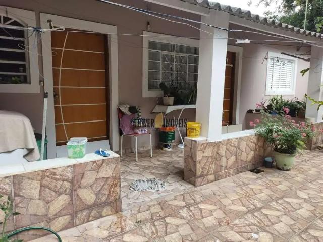Casa / Sobrado para Venda em Valinhos/SP Parque das Colinas 3 Quartos
