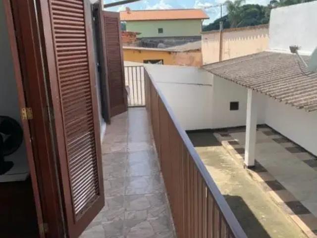 Casa / Sobrado para Venda em Valinhos/SP Parque das Colinas 3 Quartos