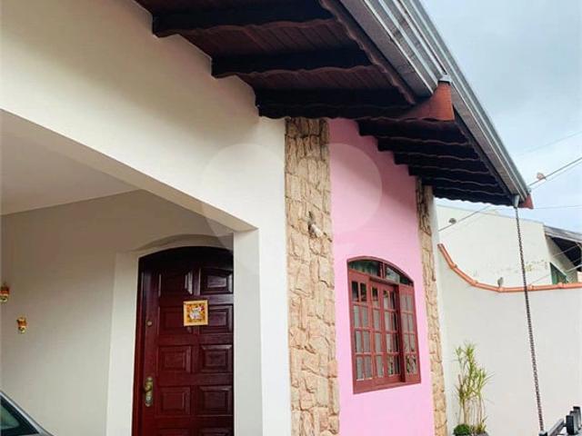 Casa / Sobrado para Venda em Valinhos/SP Parque das Colinas 3 Quartos