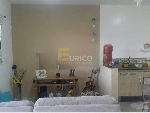 Casa / Sobrado para Venda em Valinhos/SP Parque das Colinas 3 Quartos