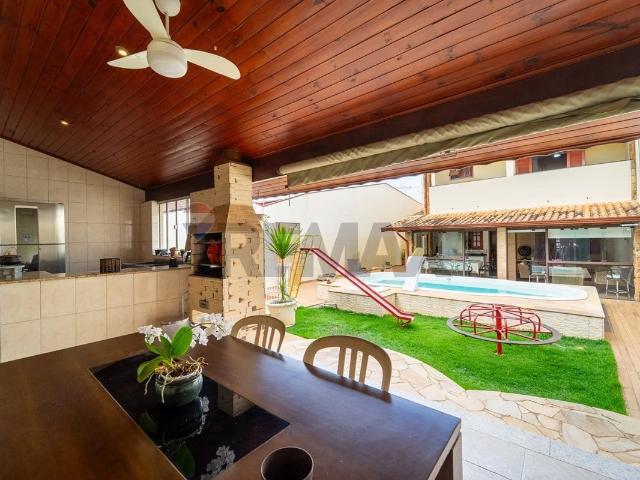 Casa / Sobrado para Venda em Valinhos/SP Parque Santana 3 Quartos