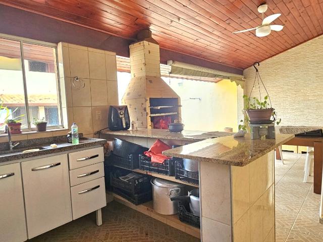 Casa / Sobrado para Venda em Valinhos/SP Parque Santana 3 Quartos