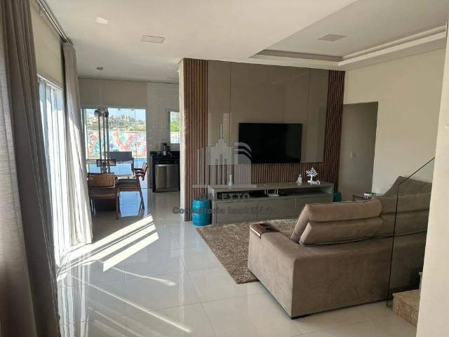 Casa / Sobrado para Venda em Valinhos/SP Residencial Vivenda das Pitangueiras 3 Quartos