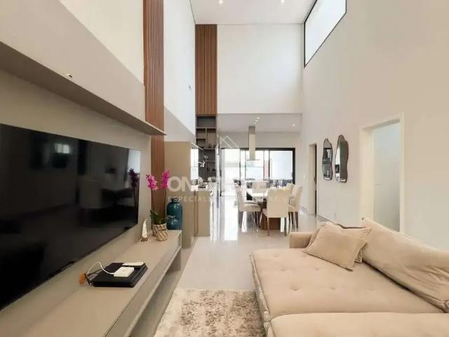 Casa / Sobrado para Venda em Valinhos/SP Roncáglia 3 Quartos
