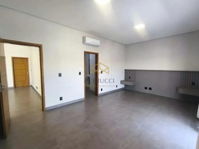 Casa / Sobrado para Venda em Valinhos/SP Roncáglia 3 Quartos
