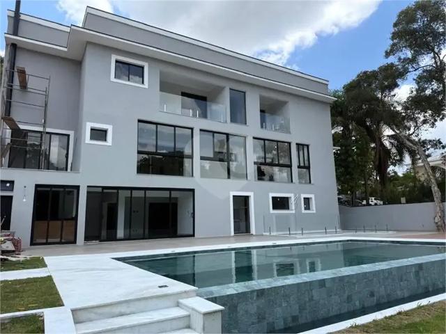 Casa / Sobrado para Venda em Valinhos/SP Vale do Itamaracá 5 Quartos