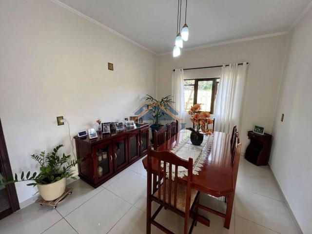 Casa / Sobrado para Venda em Valinhos/SP Vila Genoveva 4 Quartos