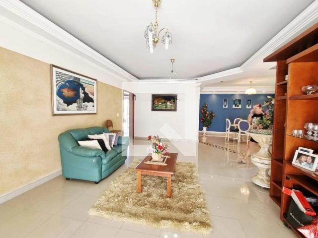 Casa / Sobrado para Venda em Valinhos/SP Vila Faustina II 3 Quartos