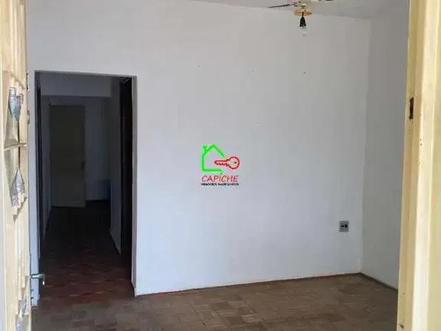 Casa / Sobrado para Venda em Valinhos/SP Vila Martina 4 Quartos