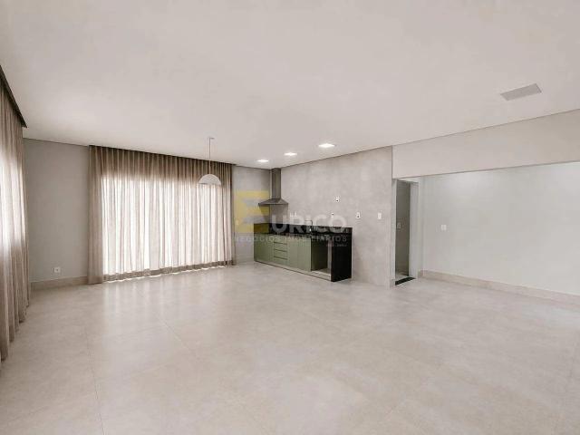 Casa / Sobrado para Venda em Valinhos/SP Vila Santana 4 Quartos