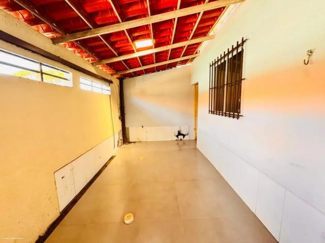 Casa / Sobrado para Venda em Valparaíso de Goiás/GO Chácaras Brasil B 2 Quartos